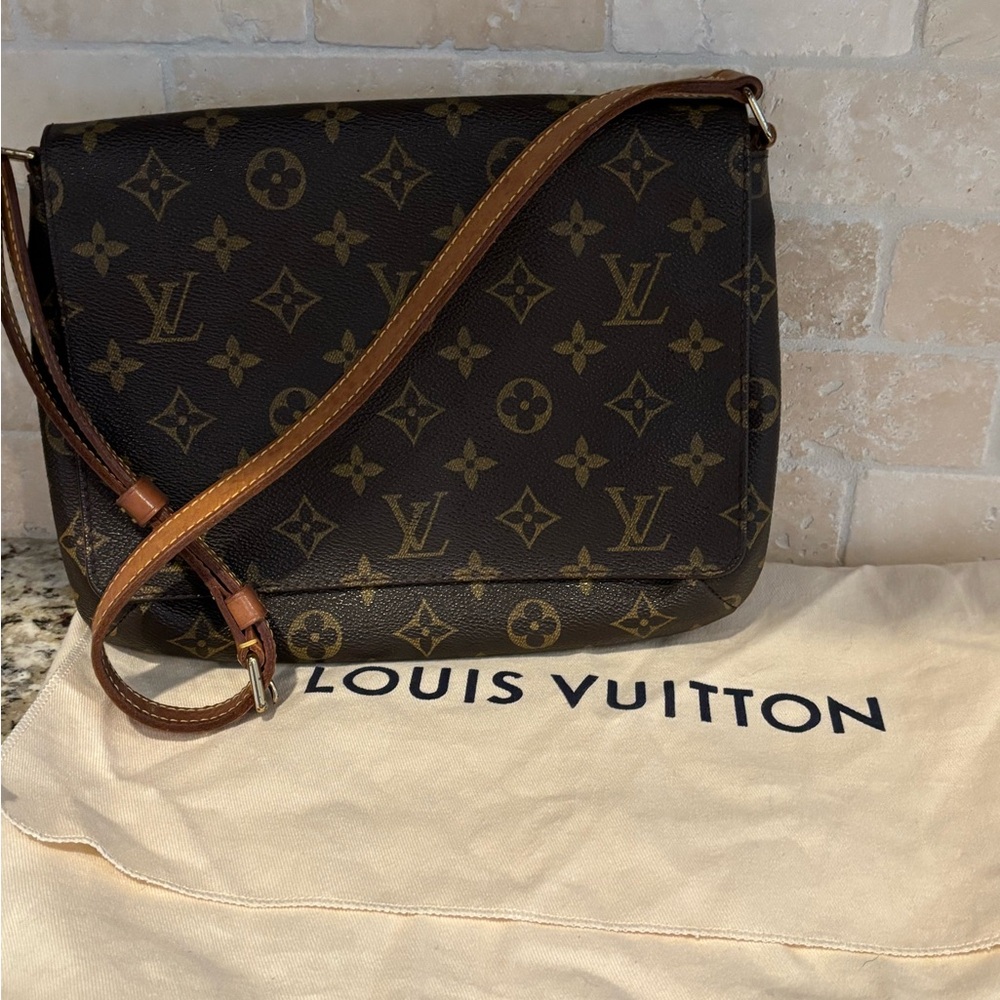 Louis Vuitton Musette Tango